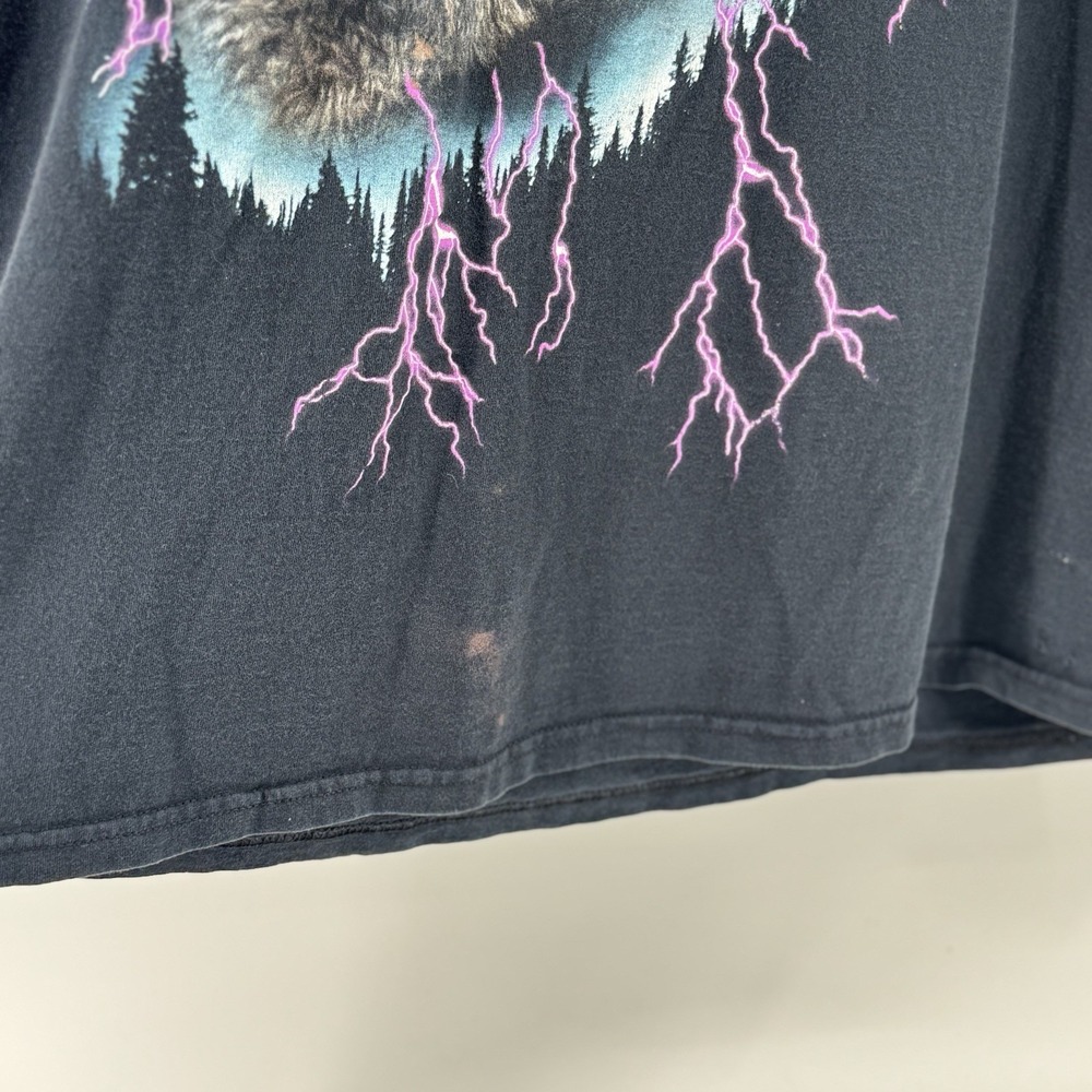 VTG 90s Y2K Wolf Lightning T-Shirt Sz L Fruit of the Loom HD Thunder Graphic - Picture 8 of 10